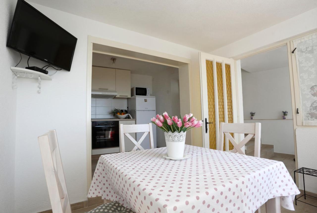 Holiday Home Miklica 克利斯 外观 照片