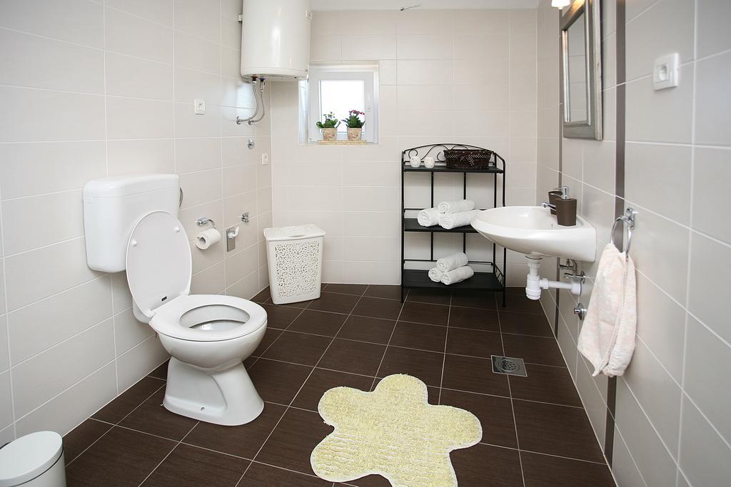 Holiday Home Miklica 克利斯 外观 照片