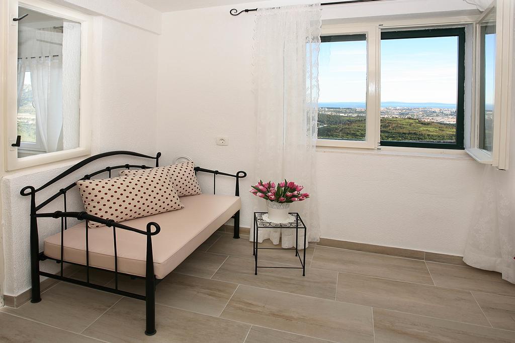 Holiday Home Miklica 克利斯 外观 照片